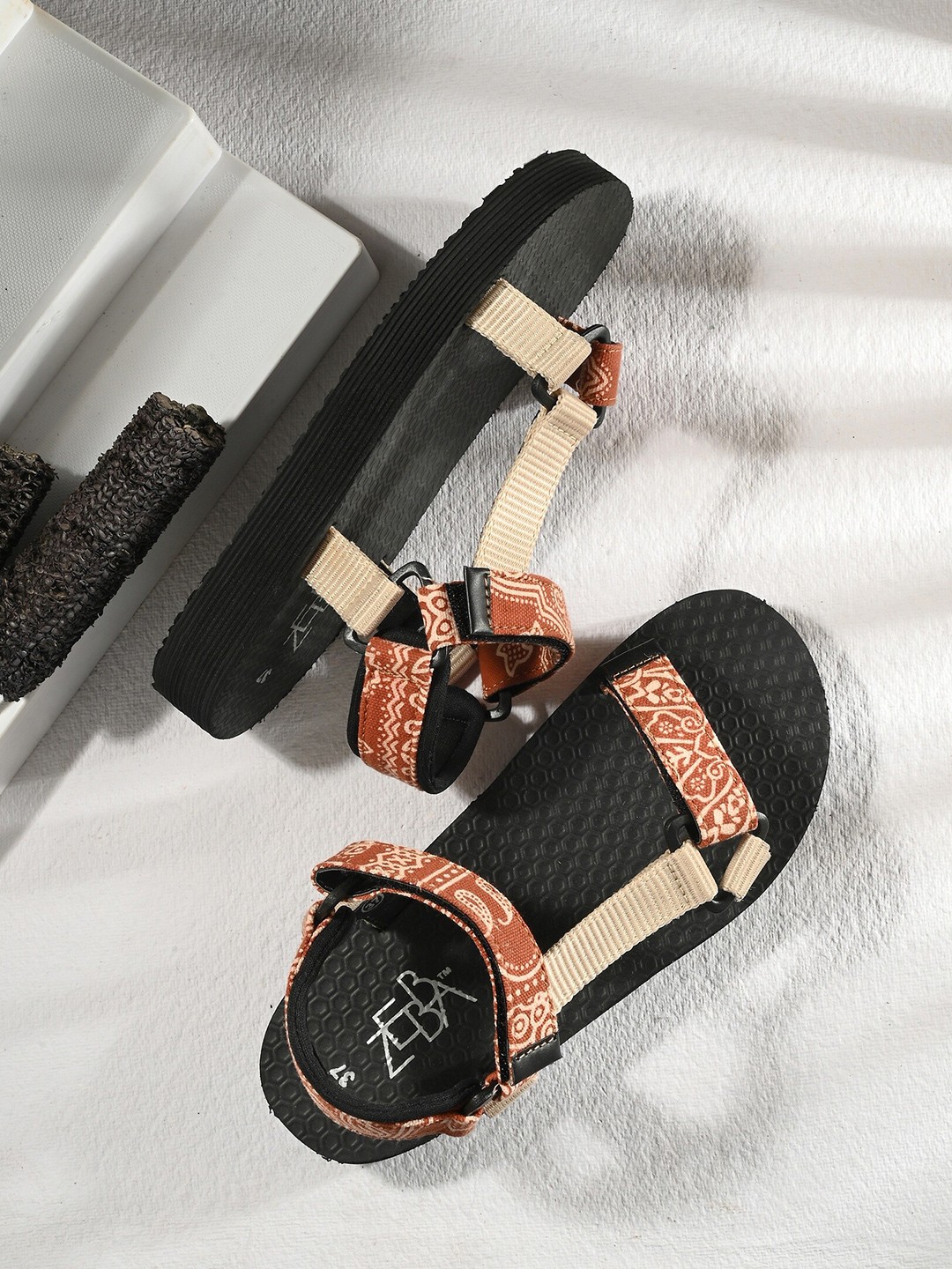 

Zebba Women Printed Sports Sandals With Velcro Closure, Brown