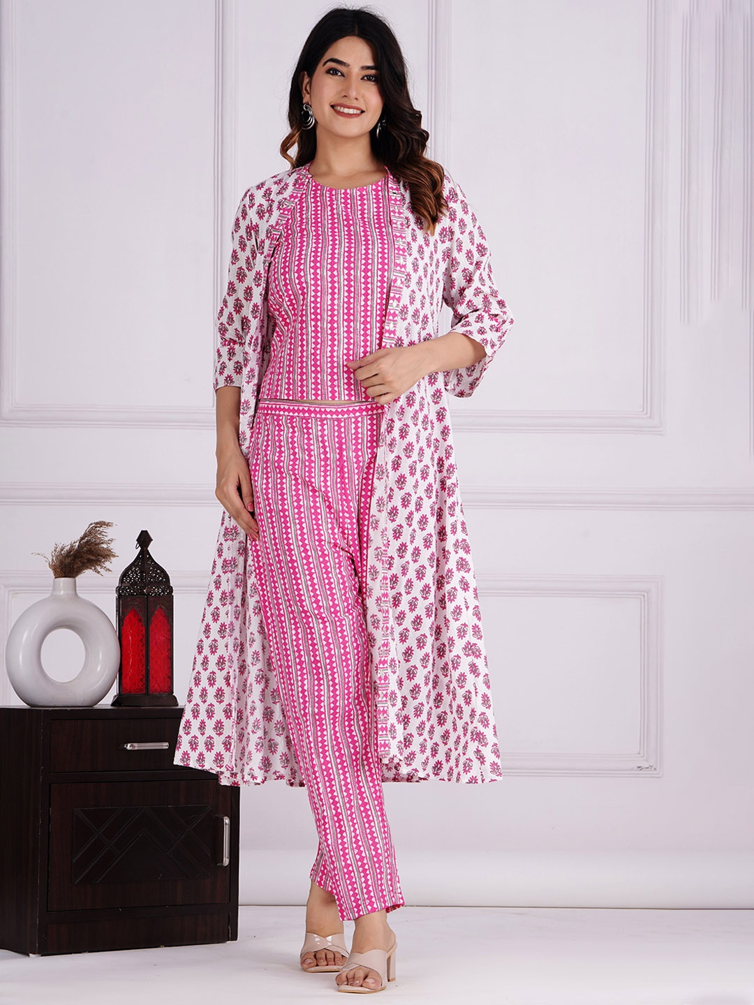 

DHROOV TARA Printed Pure Cotton Crop Top with Trousers & Shrug, Pink