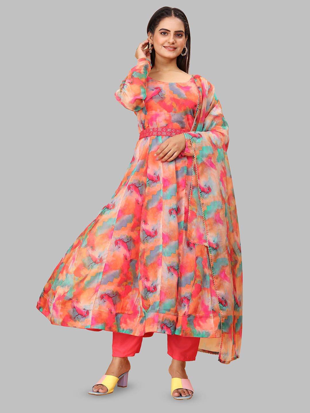 

N N ENTERPRISE Printed Anarkali Kurta & Trousers With Dupatta, Red