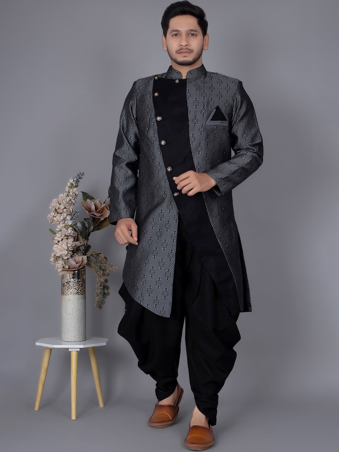 

amzira Self Design Mandarin Collar Cotton Sherwani Set, Black