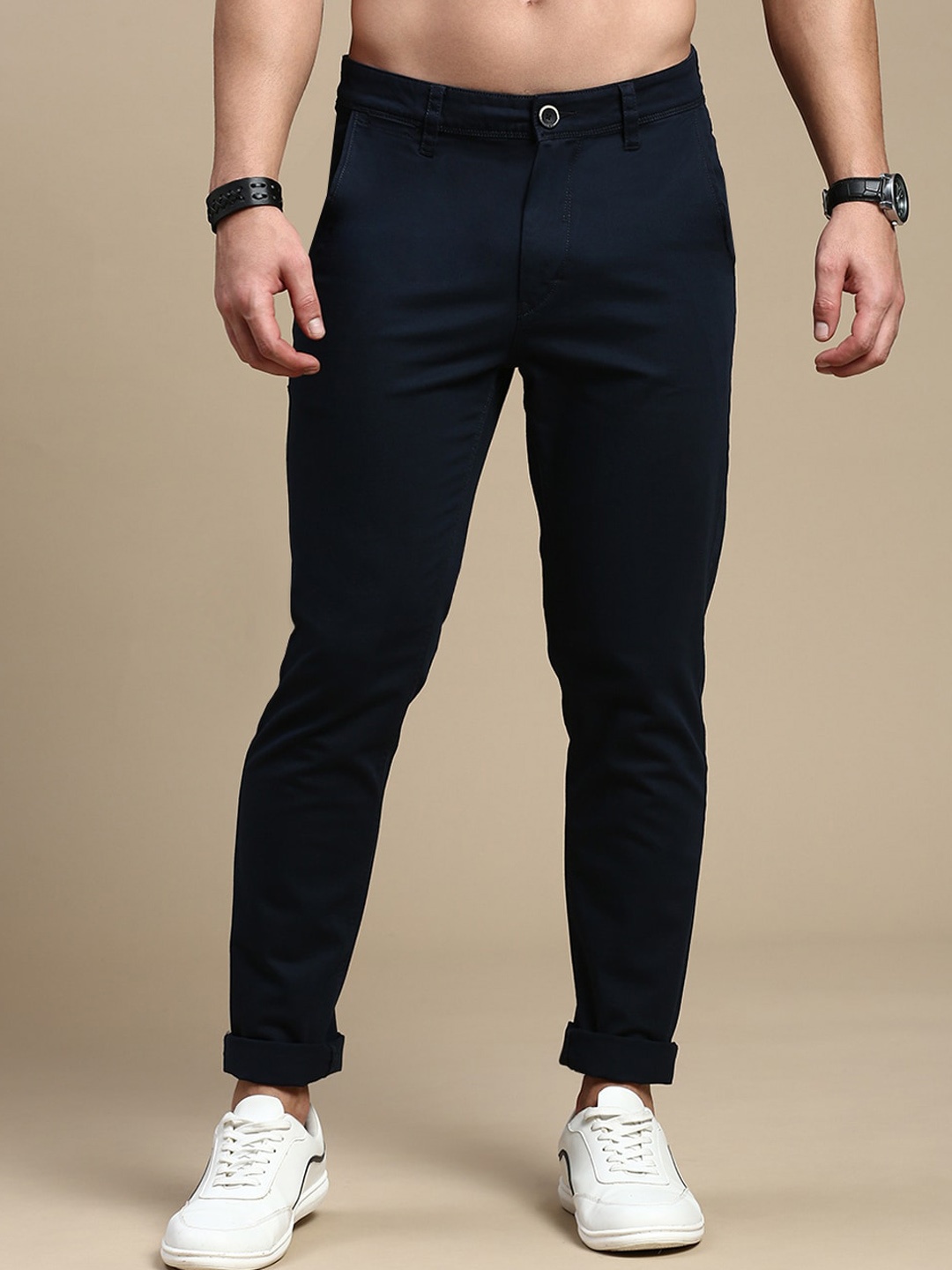 

The Roadster Lifestyle Co. Men Navy Blue Relaxed Slim-Fit Mid-Rise Chinos