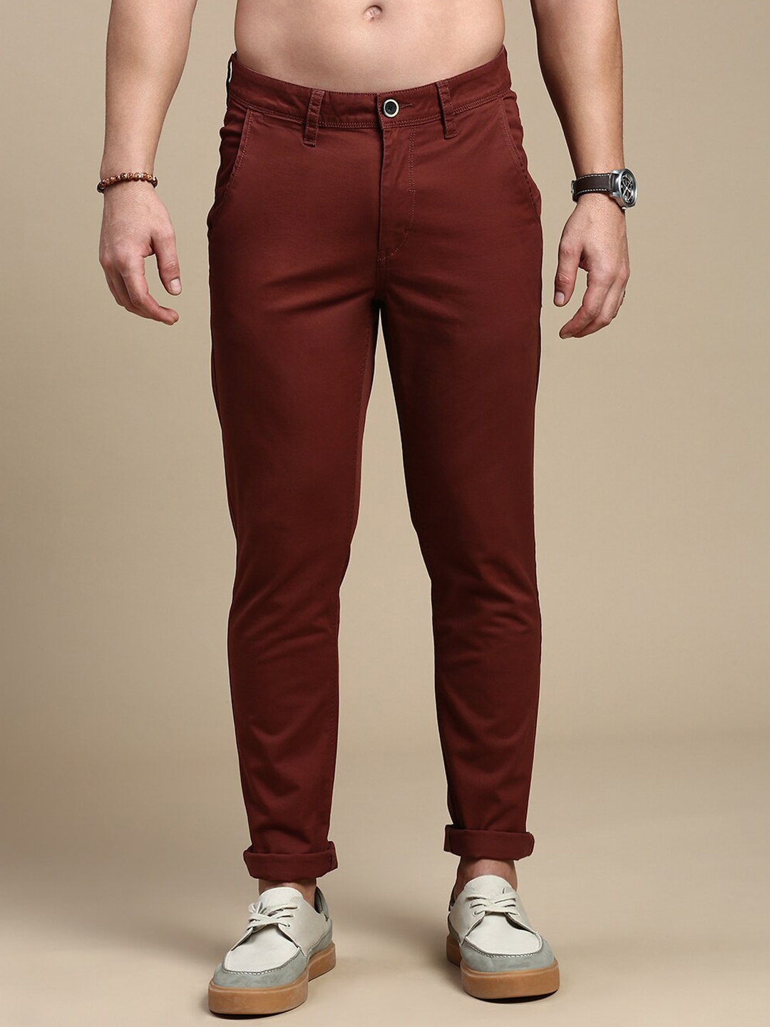 

The Roadster Lifestyle Co. Men Burgundy Relaxed Slim-Fit Mid-Rise Chinos