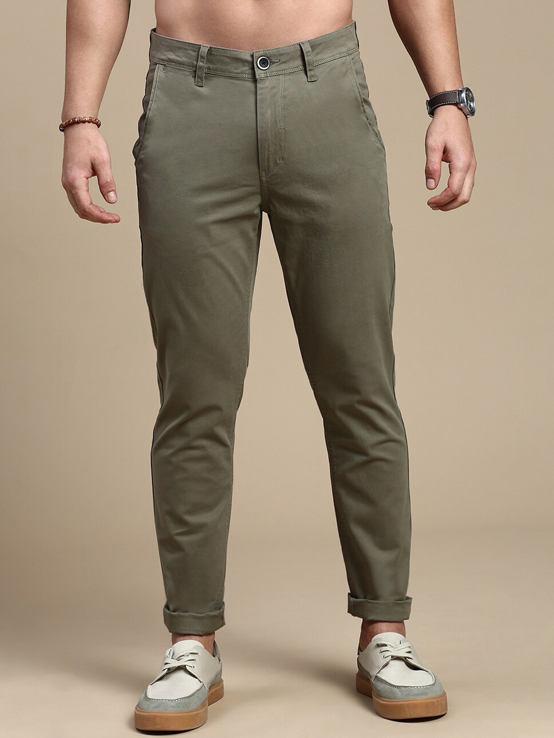 

The Roadster Lifestyle Co. Men Olive Green Relaxed Slim-Fit Mid-Rise Chinos