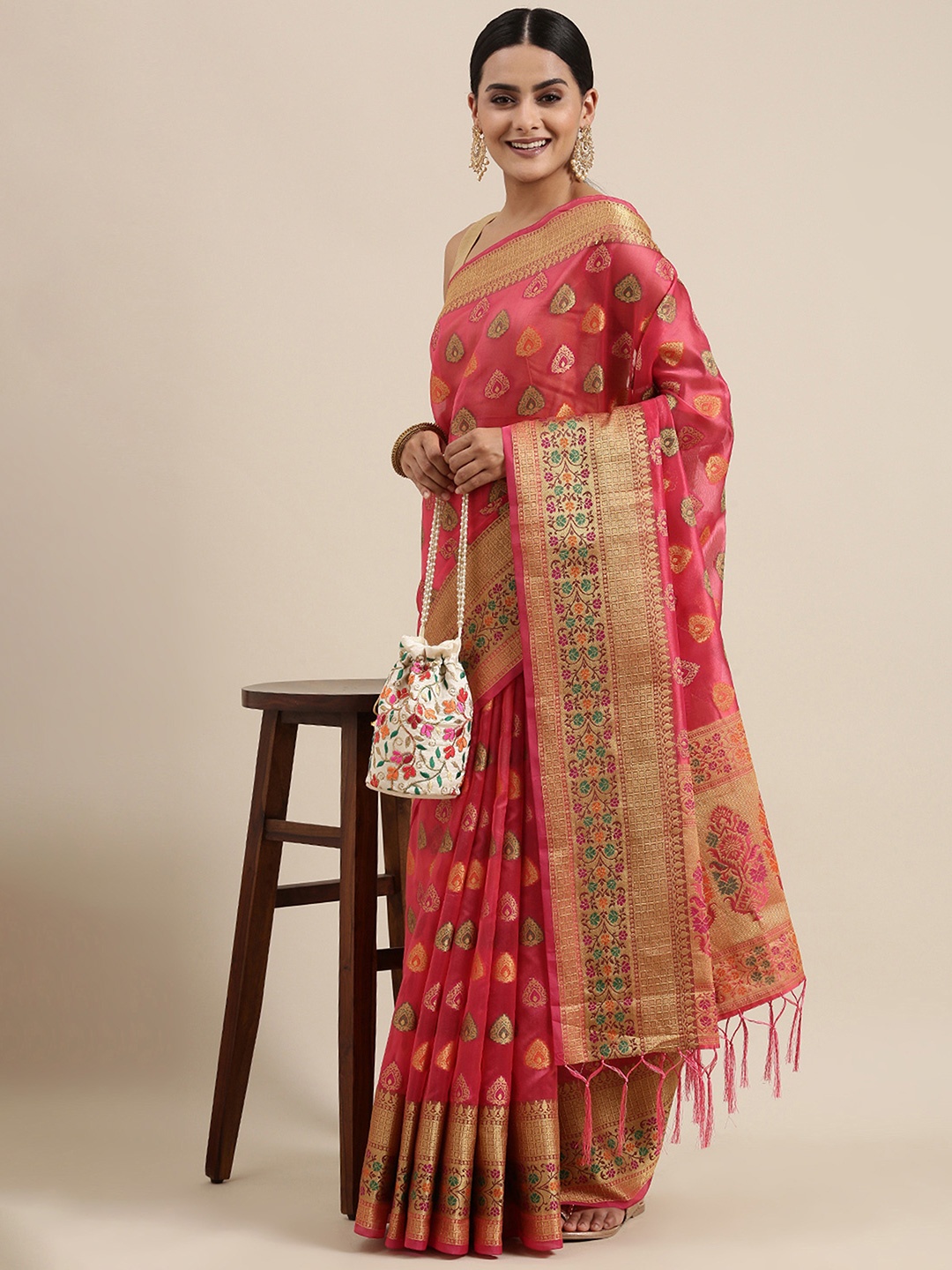 

Dori Ethnic Motifs Organza Zari Designer Saree, Pink