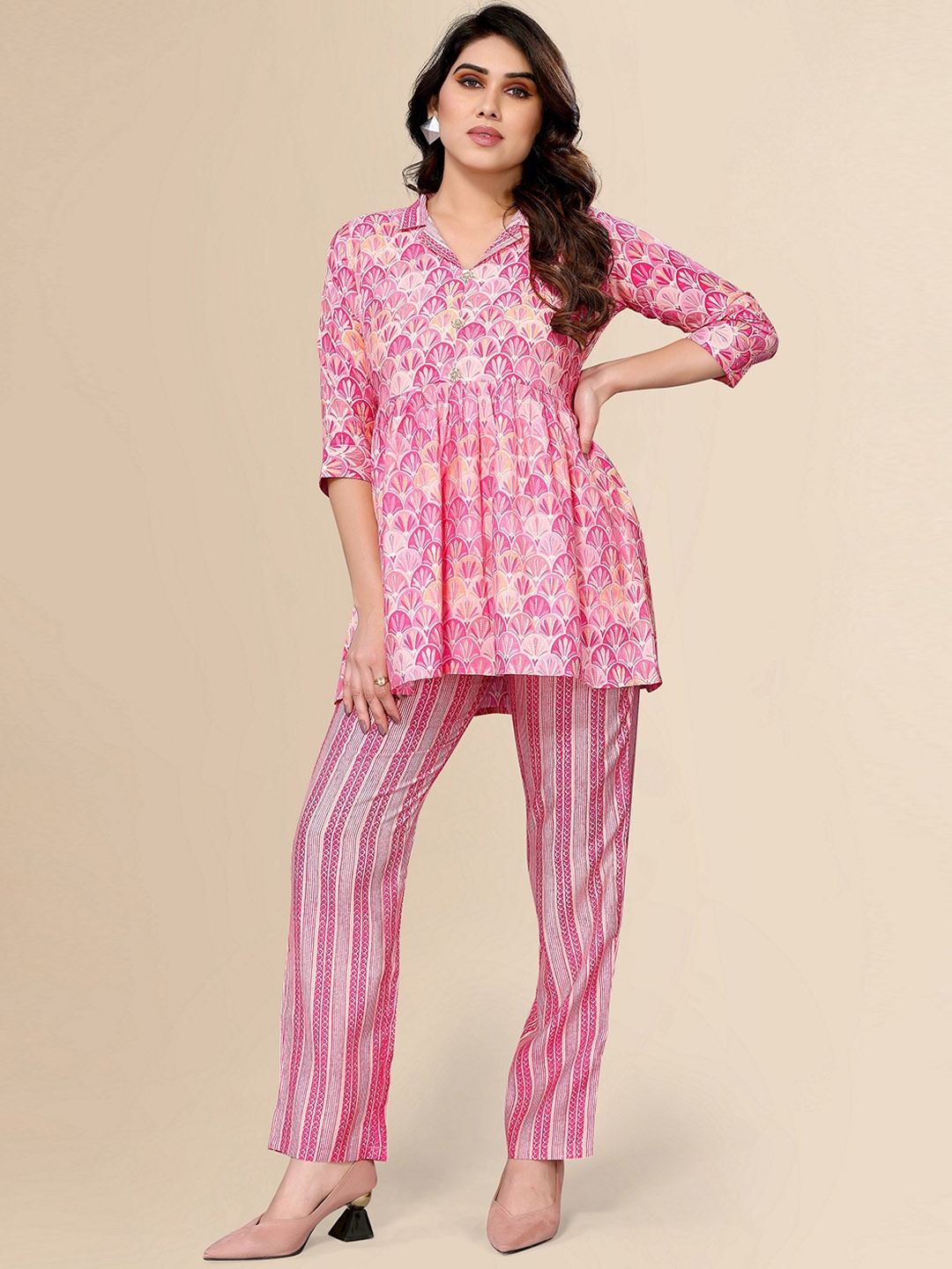 

FABMORA Floral Printed Pure Cotton A Line Kurti With Trousers, Pink