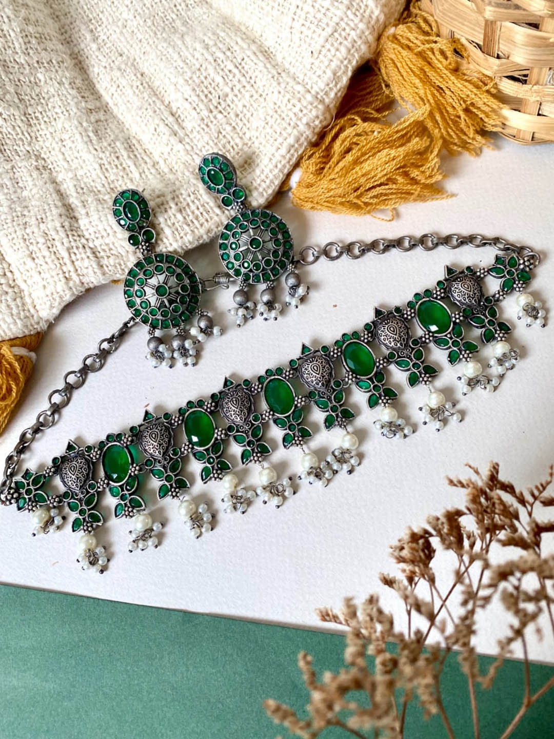 

Pihtara Jewels Oxidised Silver-Plated Stone-Studded & Pearl Beaded Jewellery Set
