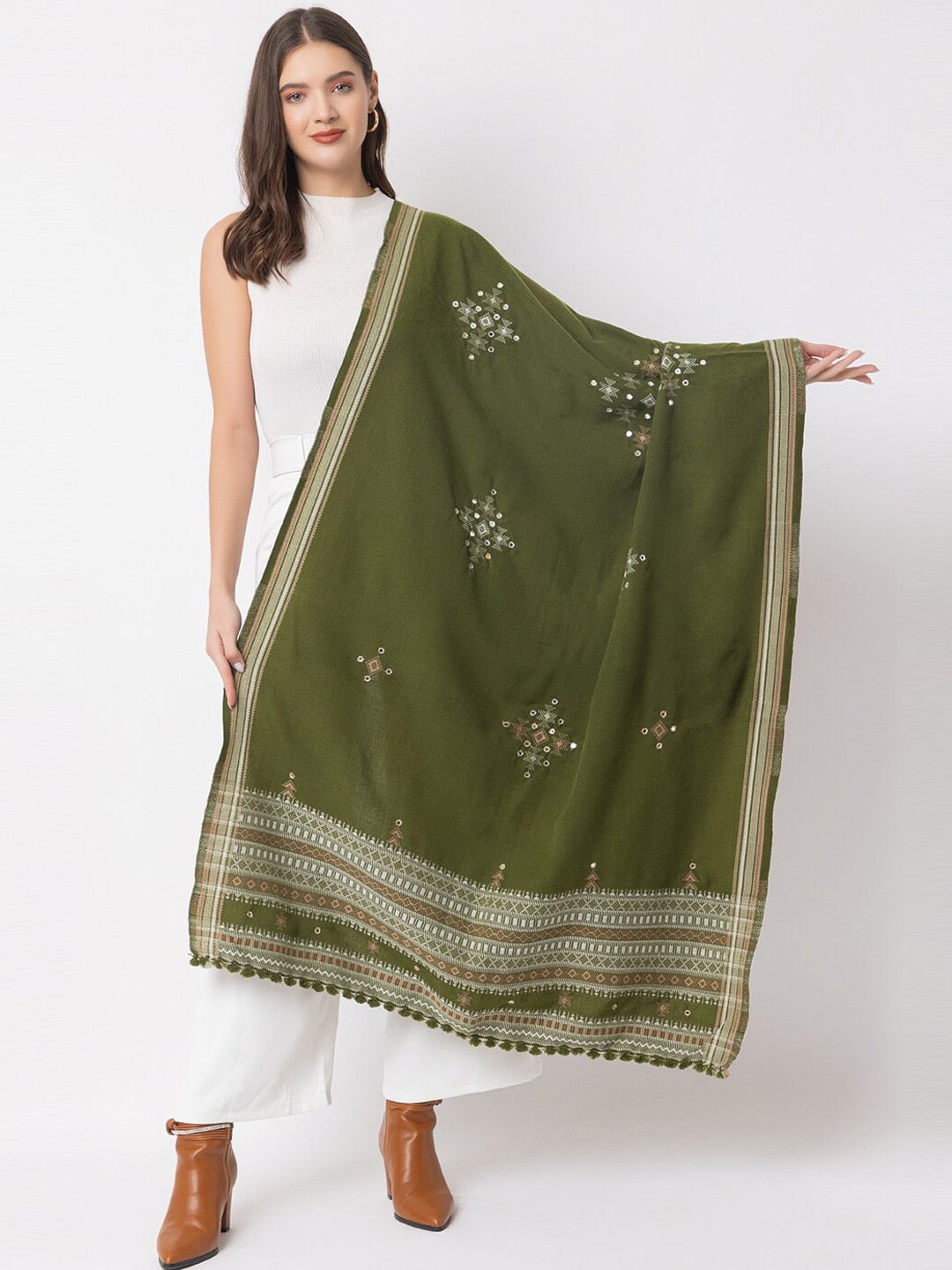 

CASMIR Embroidered Wool Acrylic Shawl, Olive