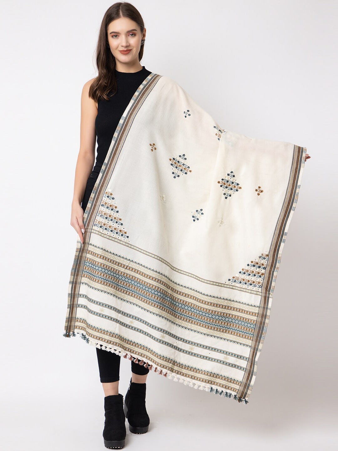 

CASMIR Embroidered Mirror Work Wool Acrylic Shawl, White
