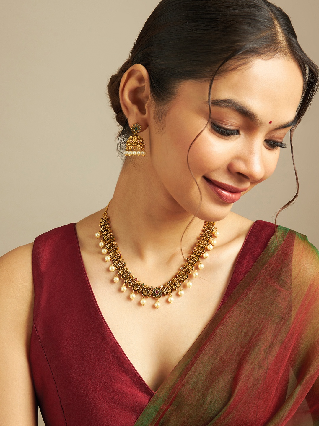 Kushal's Fashion Jewellery Gold-Plated Stone-Studded & Beaded Jewellery Set