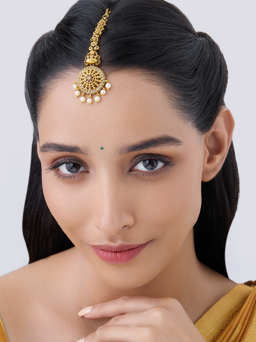 

Kushal's Fashion Jewellery Gold-Plated Stone Studded Maang Tikka
