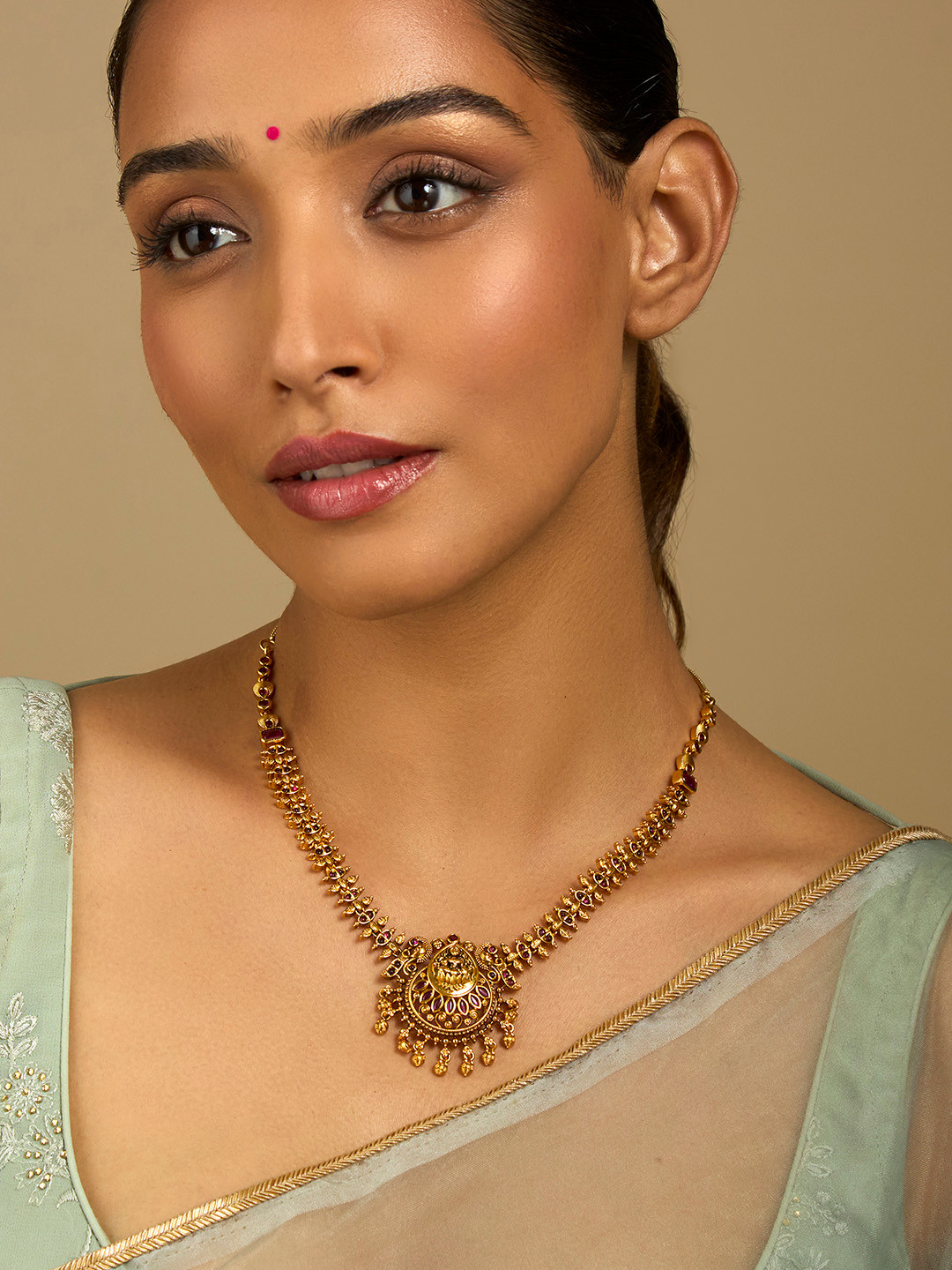 

Kushal's Fashion Jewellery Gold-Plated Stone-Studded Antique Necklace