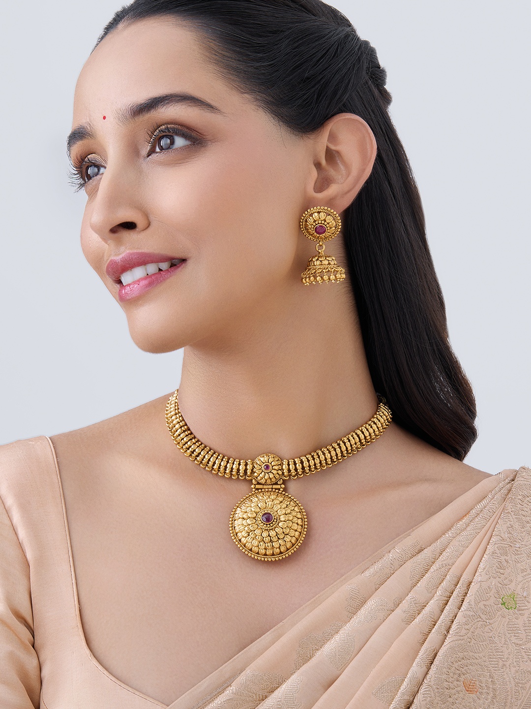 

Kushal's Fashion Jewellery Gold-Plated Stone-Studded Antique Jewellery Set