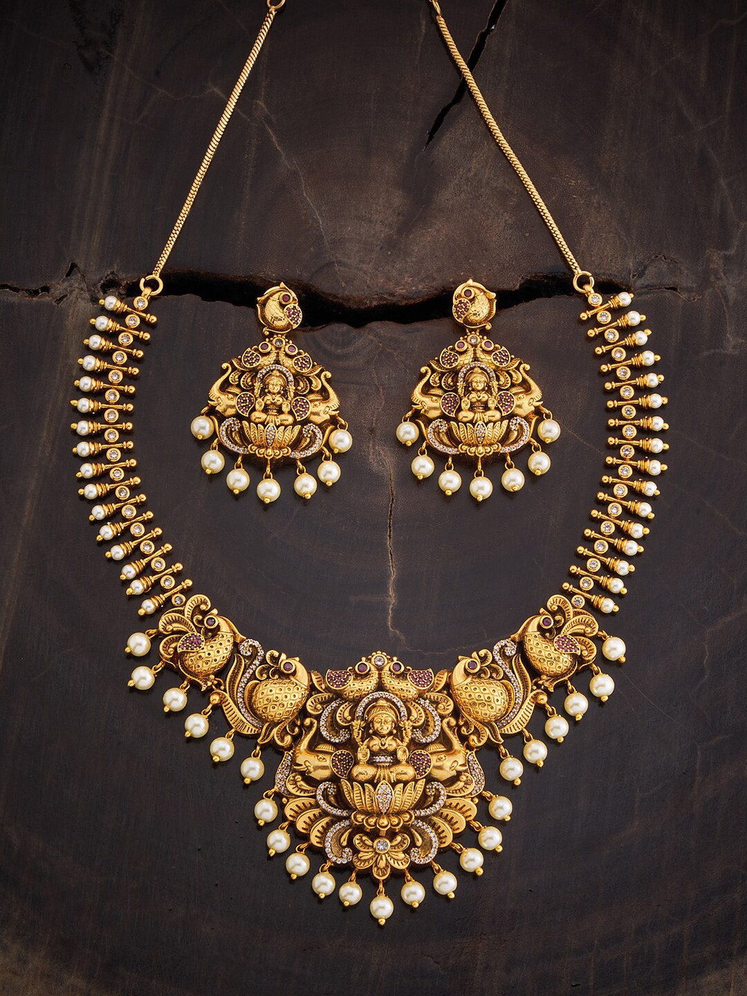 

Kushal's Fashion Jewellery Gold-Plated Stone-Studded & Beaded Necklace & Earrings