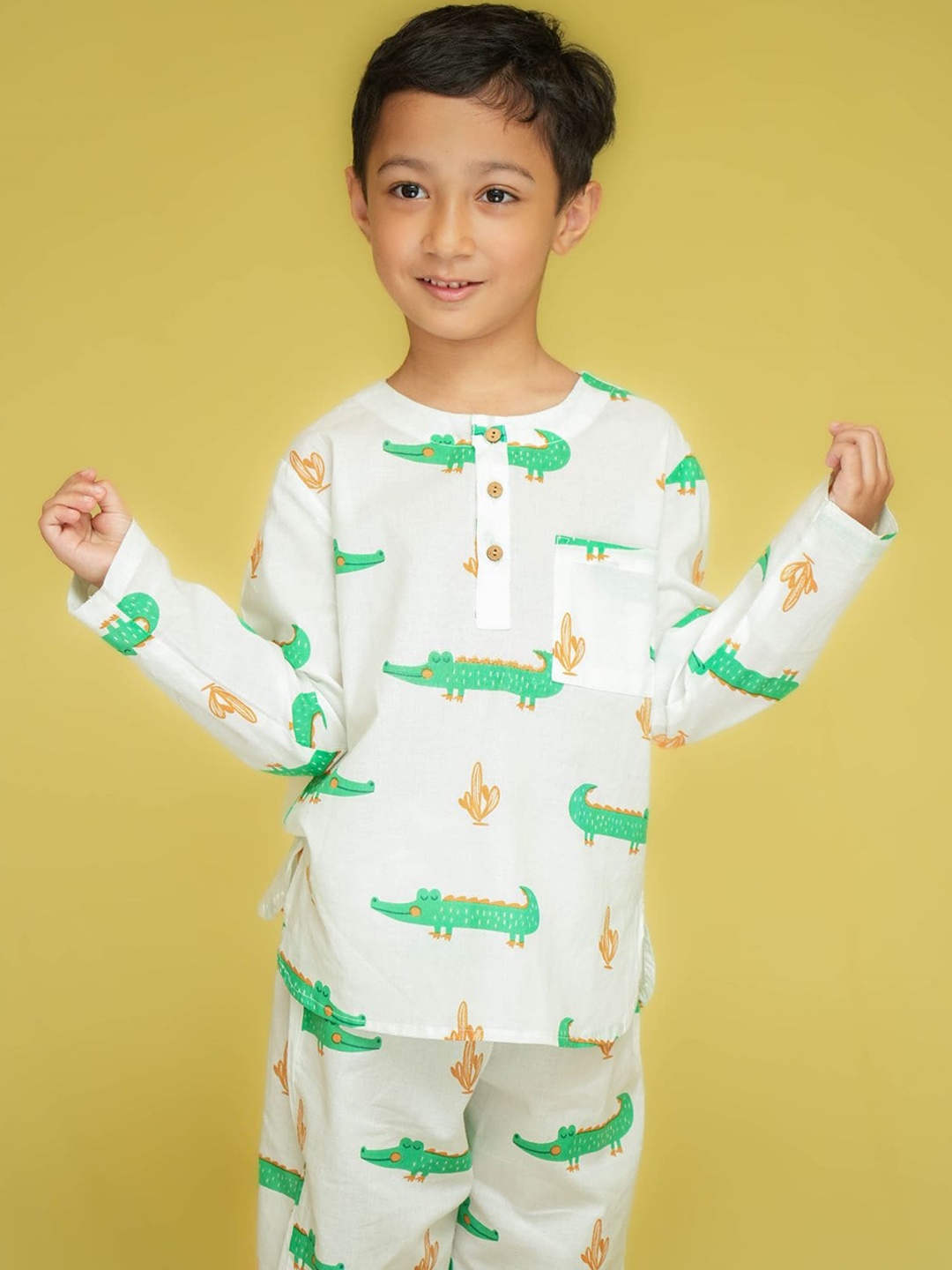 

Klephant Kids Graphic Printed Long Sleeve Pure Cotton Night Suit, Green