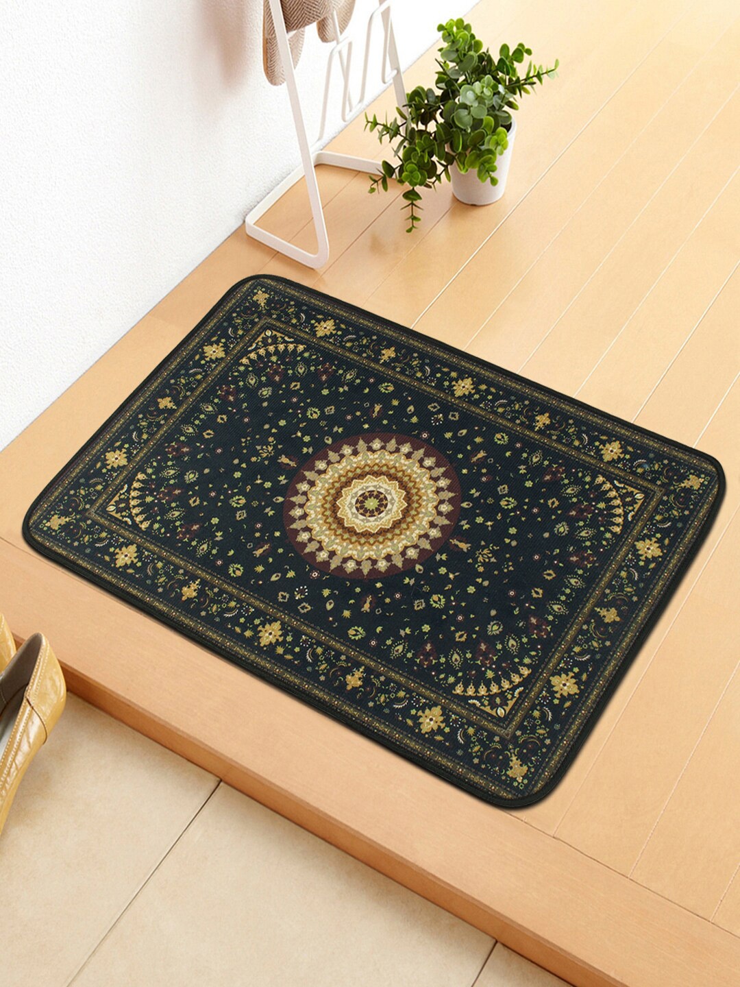 

Story@home Black & Yellow Ethnic Motifs Printed Anti-Slip Doormat