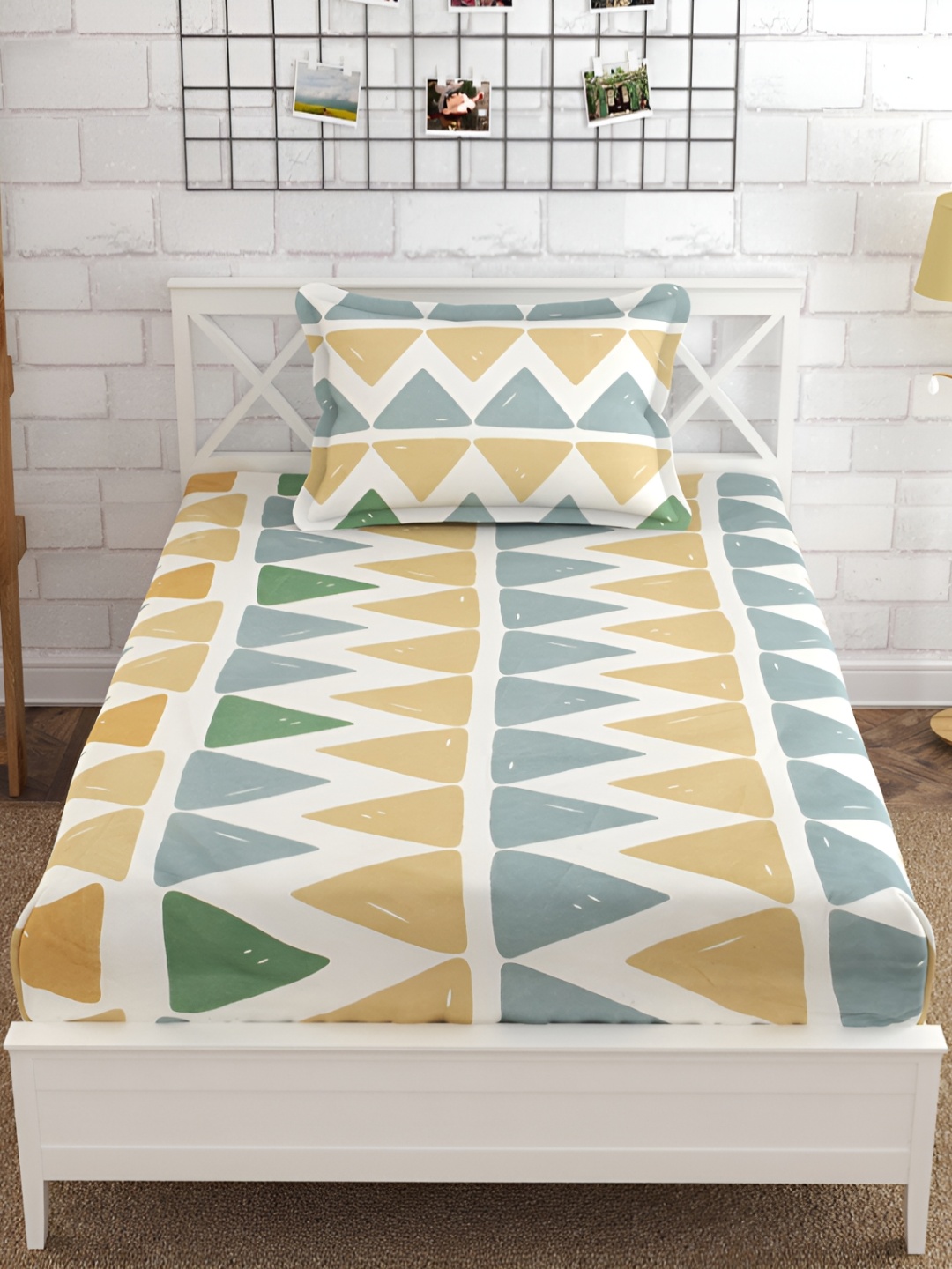 

Furnistitchs White & Green Geometric 300 TC Fitted Single Bedsheet with 2 Pillow Covers