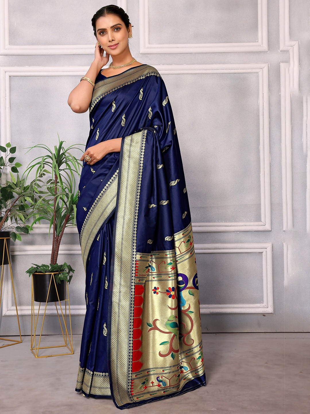 

DIVASTRI Ethnic Woven Design Zari Designer Paithani Saree, Navy blue