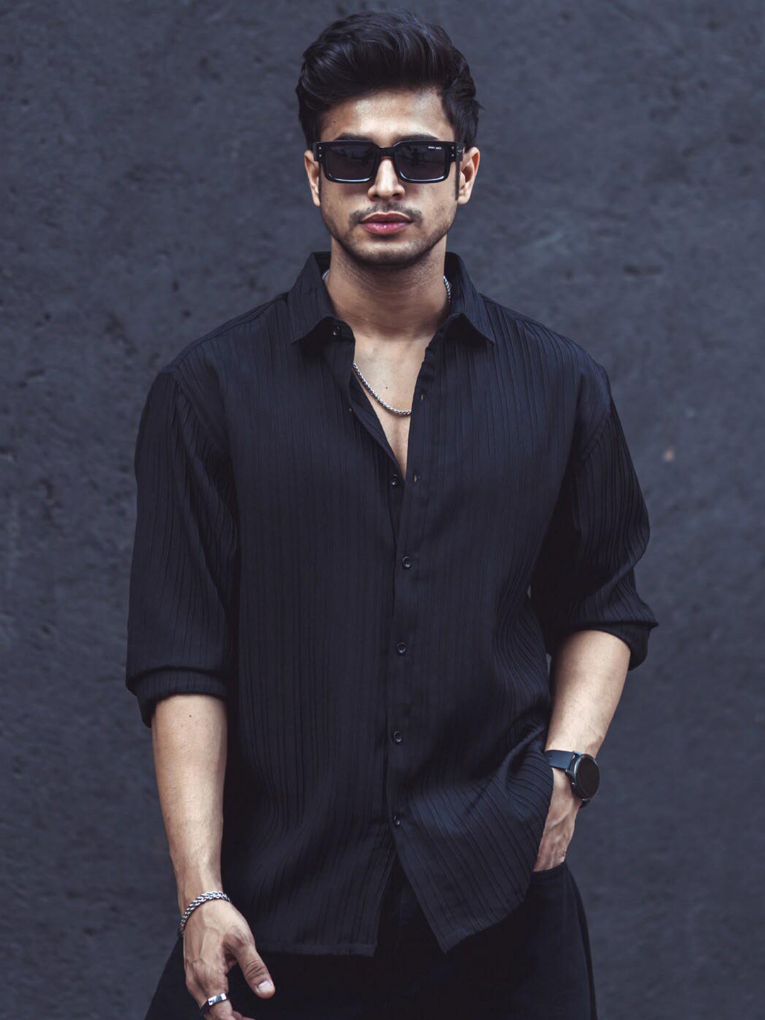 

Powerlook Striped India Slim Oversized Casual Shirt, Black