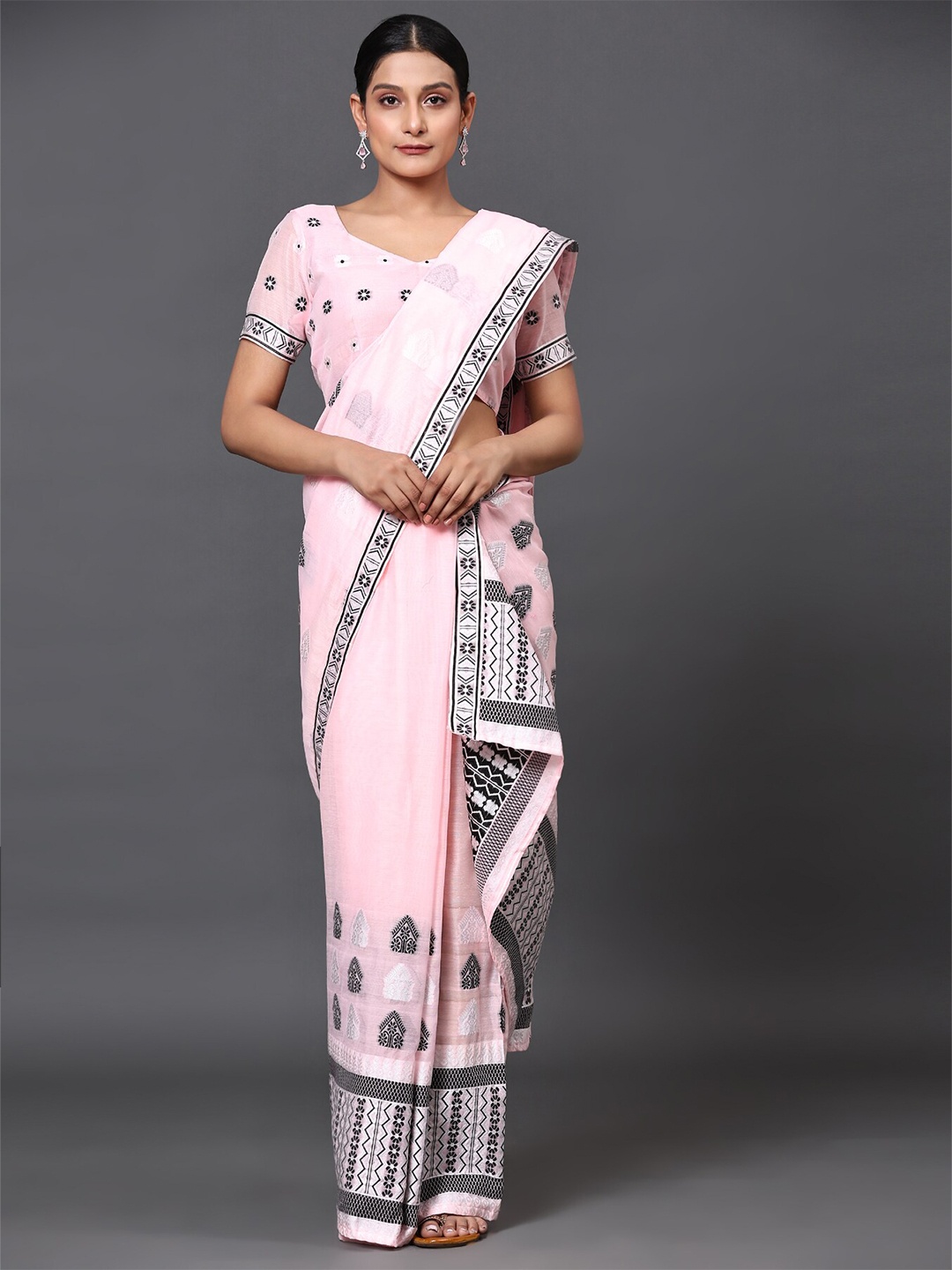 

GoStyle Pink & Black Embellished Banarasi Saree