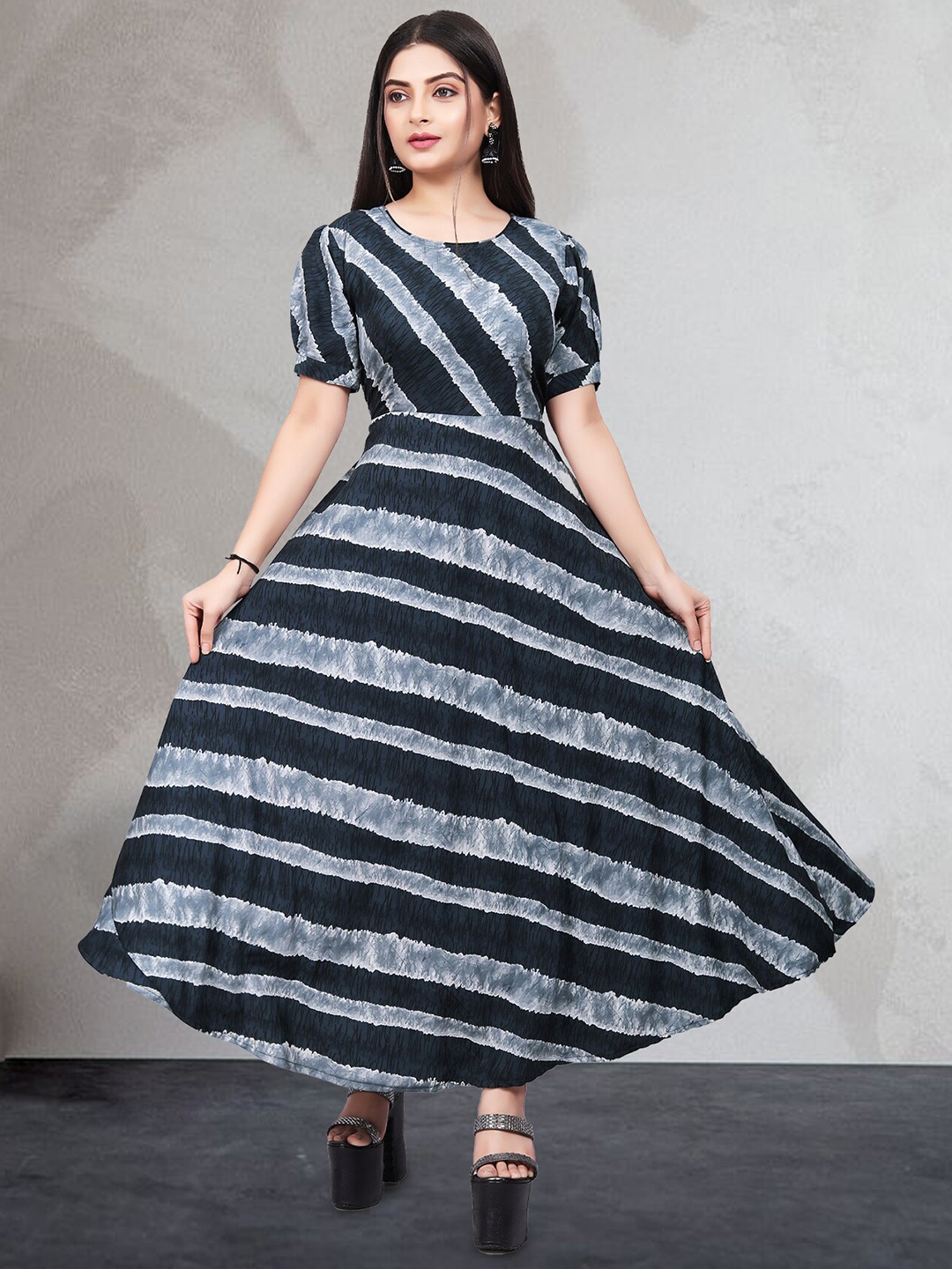 

N N ENTERPRISE Striped Puffed Sleeves A-Line Maxi Dress, Grey