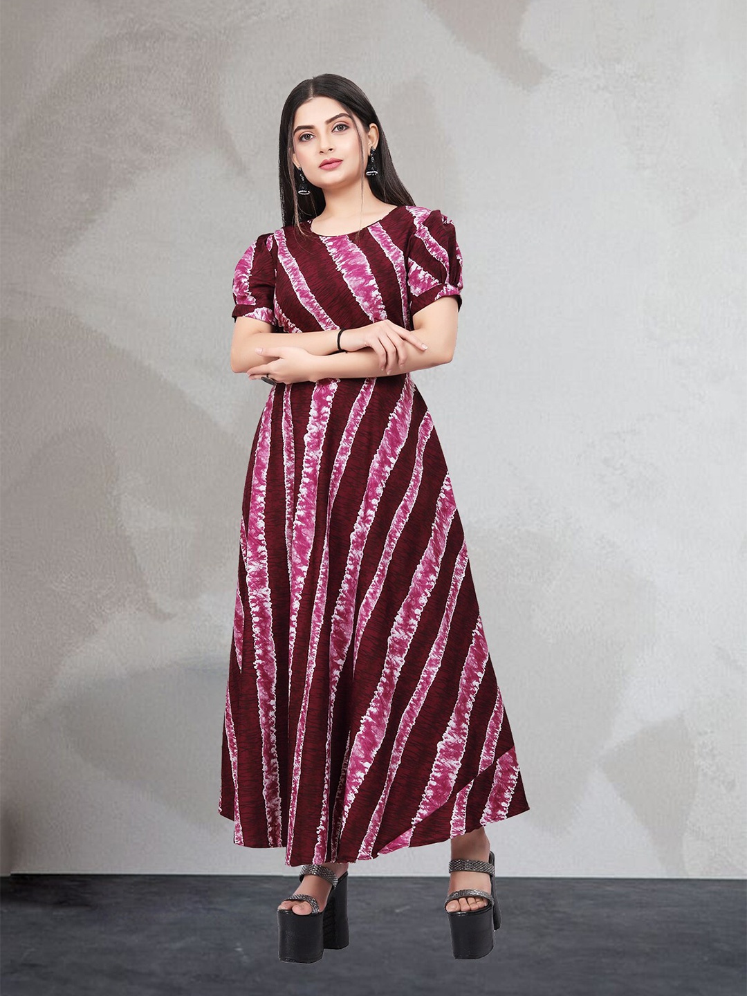 

N N ENTERPRISE Printed Fit & Flared Maxi Dress, Pink