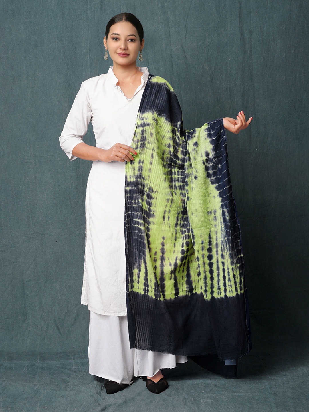 

Unnati Silks Shibori Printed Pure Cotton Tie and Dye Cotton Dupatta, Green