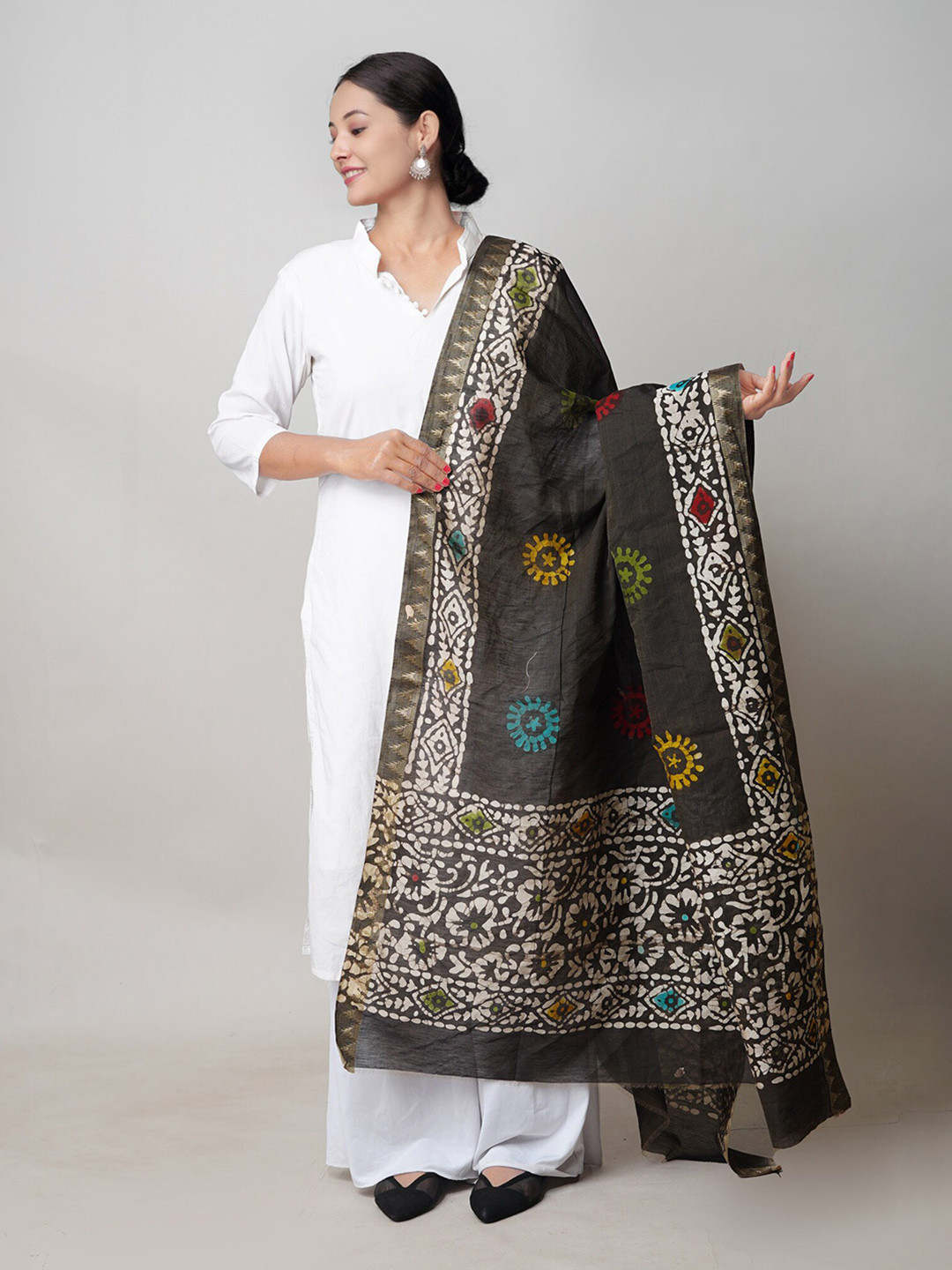 

Unnati Silks Ethnic Motifs Printed Pure Chanderi Wax Batik Cotton Dupatta with Jute Border, Green