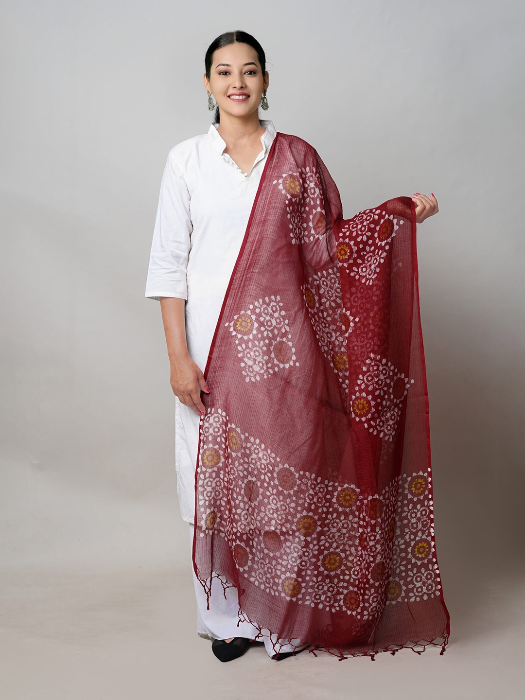 

Unnati Silks Batik Block Printed Tasselled Dupatta, Red