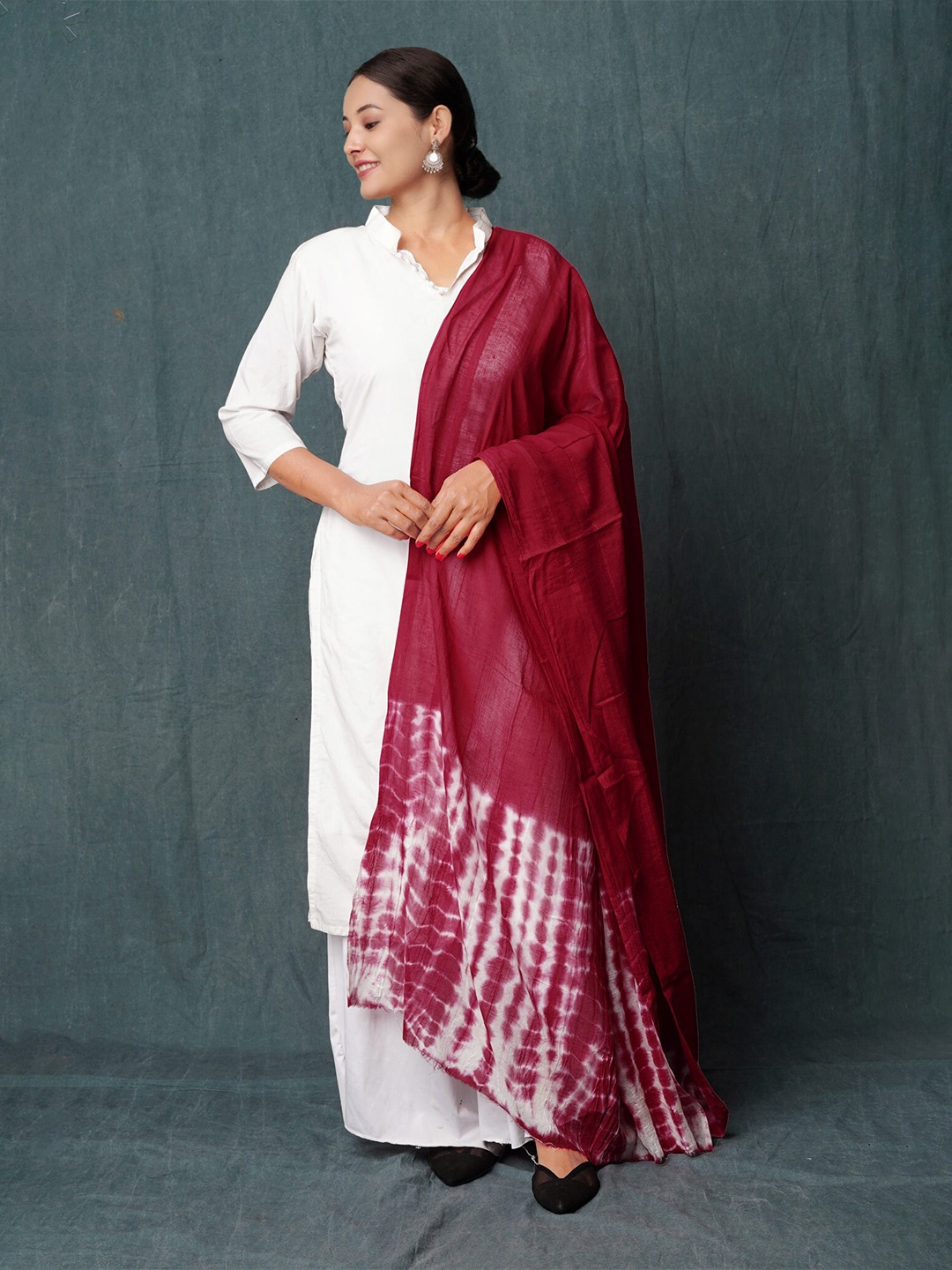 

Unnati Silks Pure Cotton Shibori Dupatta, Red