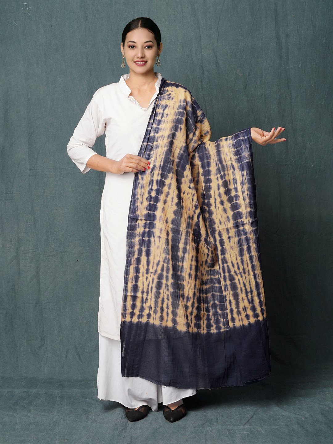 

Unnati Silks Tie & Dyed Pure Cotton Dupatta, Beige