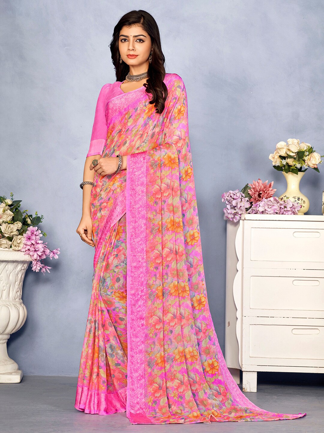 

Mitera Floral Printed Poly Chiffon Bagru Saree, Pink