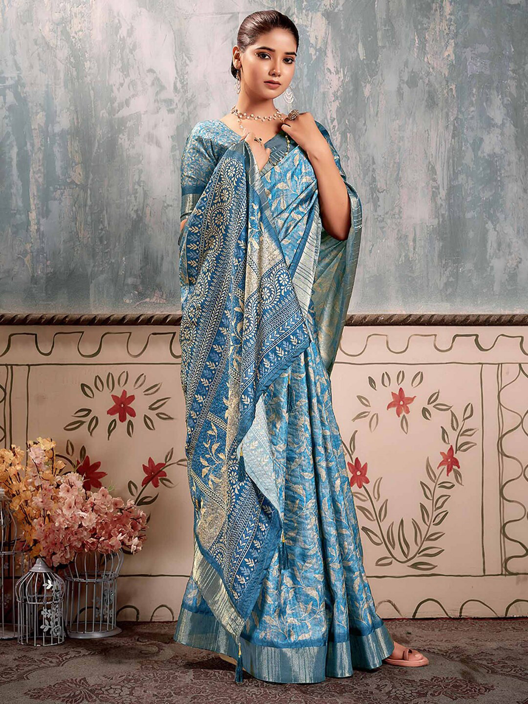 

Mitera Blue Floral Zari Silk Blend Designer Sungudi Saree