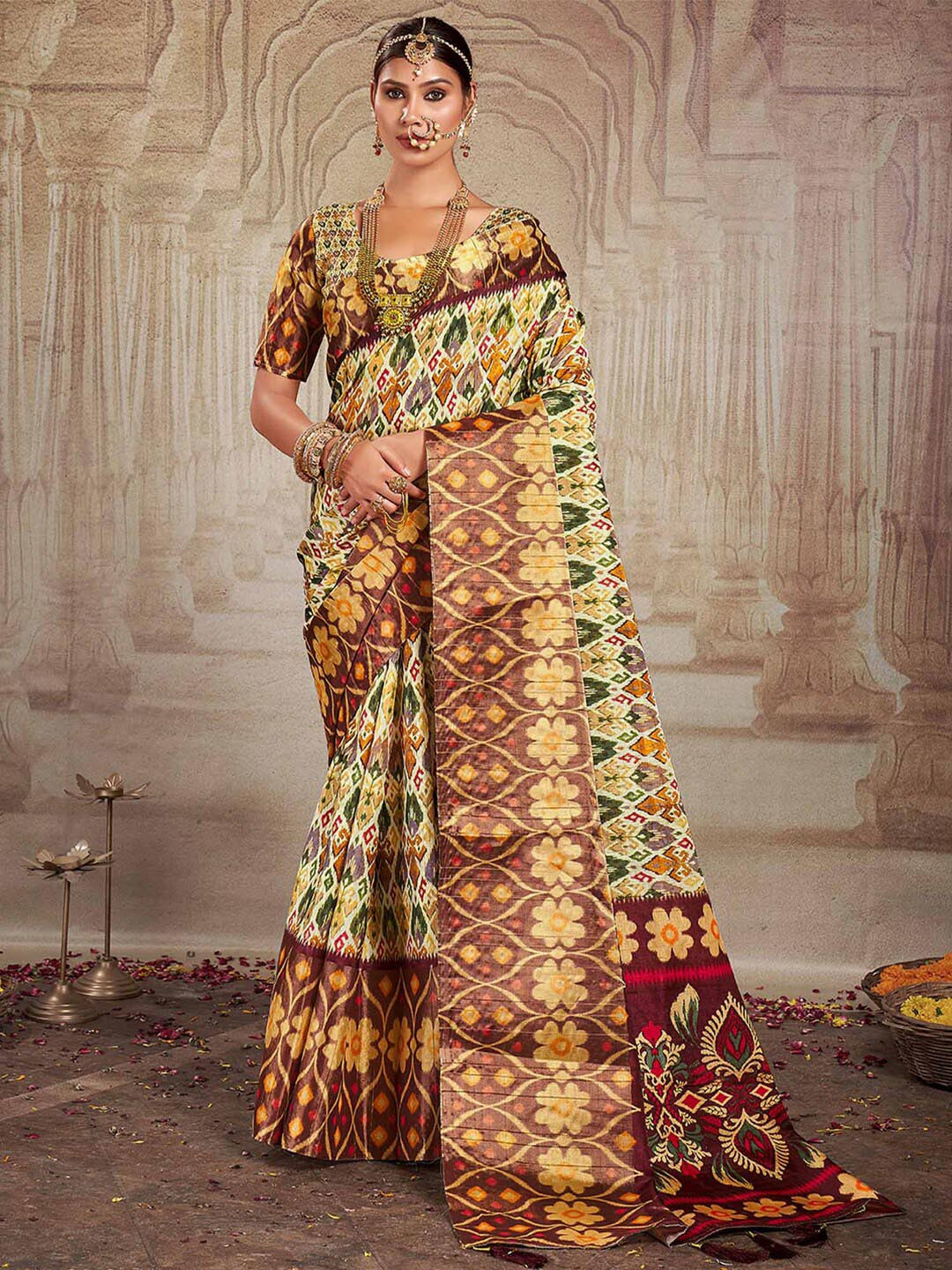 

Mitera Ethnic Motifs Ikat Saree, Yellow