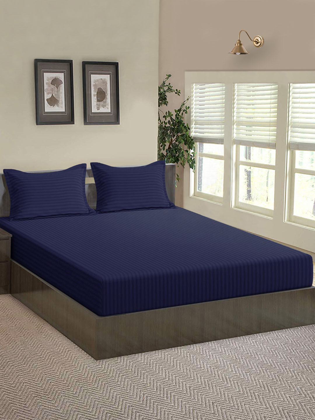 

Aura Blue Striped Fitted 144 TC Queen Bedsheet With 2 Pillow Covers