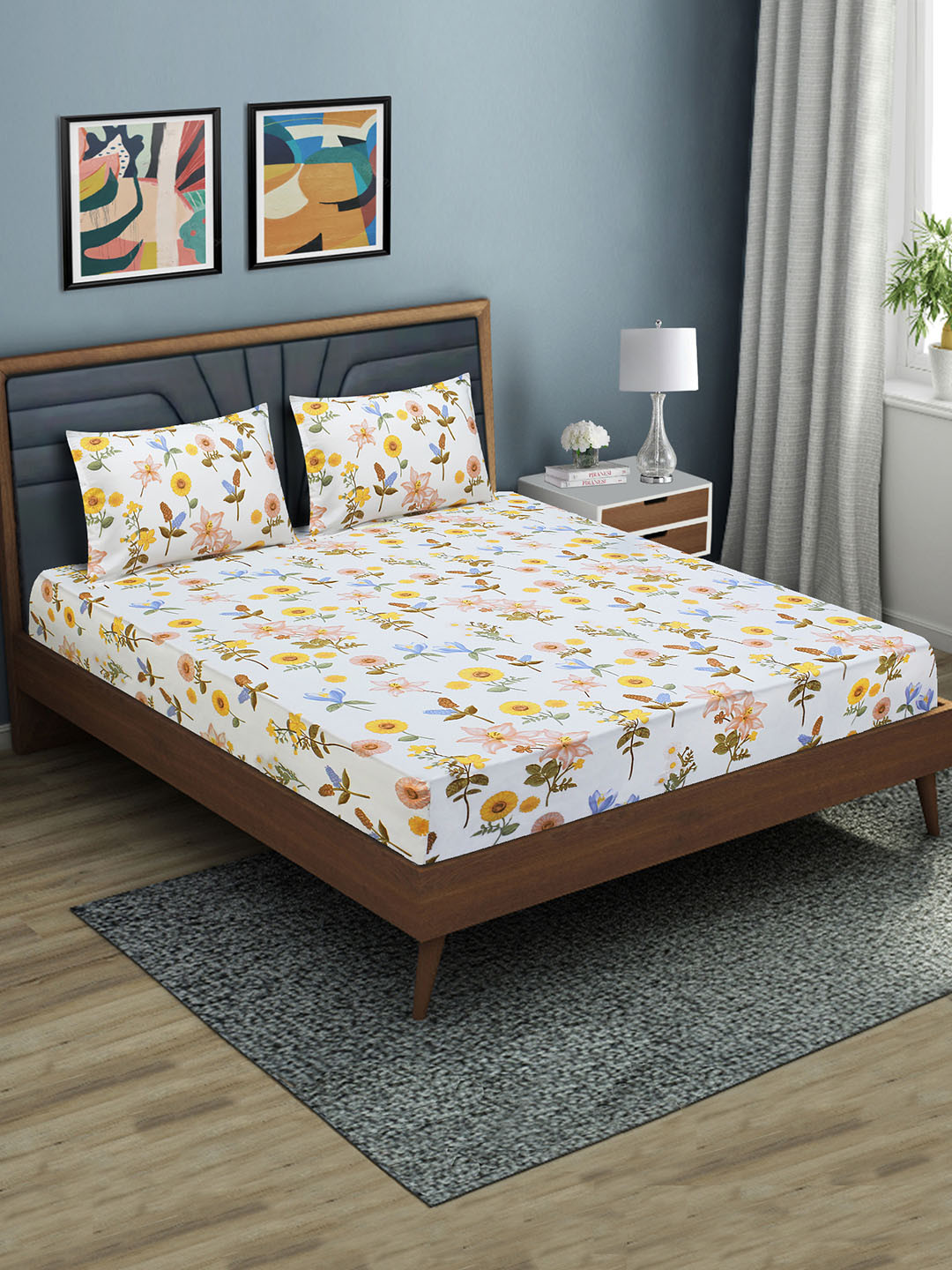 

Aura Yellow & White Floral 144 TC Fitted Queen Bedsheet with 2 Pillow Covers