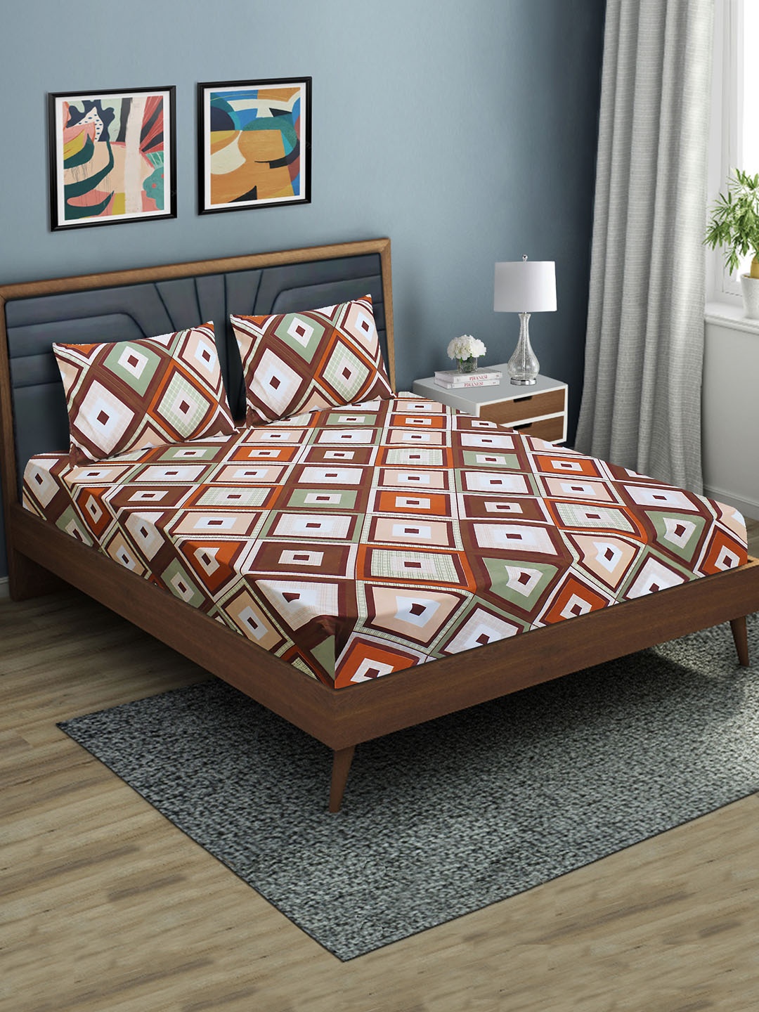

Aura Printed Fitted 144 TC Queen Bedsheet with 2 Pillow Covers, Maroon