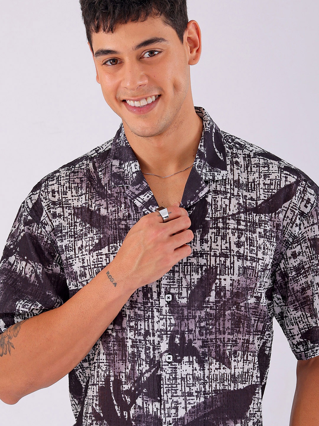 The Indian Garage Co Men Relaxed Fit Abstract Print Textured Resortwear Shirt, White