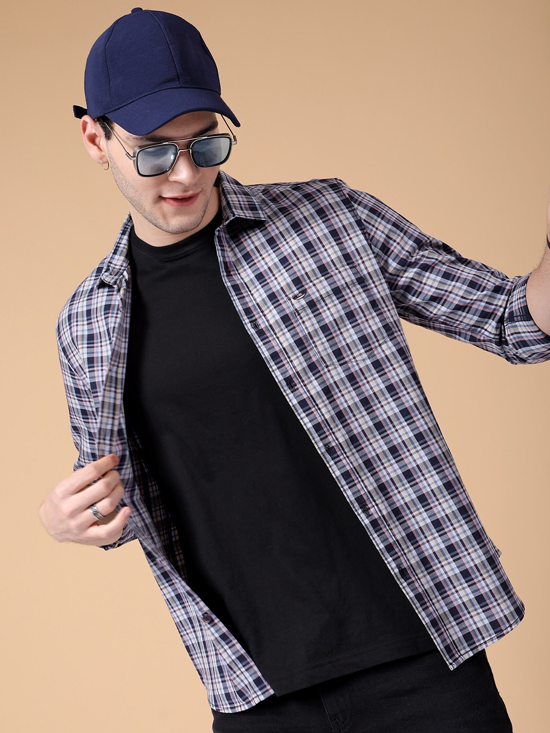 

The Indian Garage Co Spread Collar Slim Fit Checked Casual Pure Cotton Shirt, Navy blue