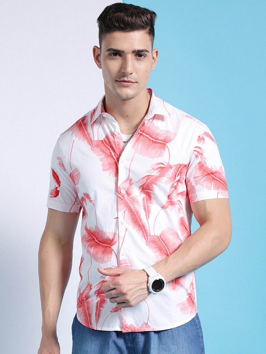 

The Indian Garage Co Men Spread Collar Slim Fit Floral Printed Resortwear Shirt, Pink