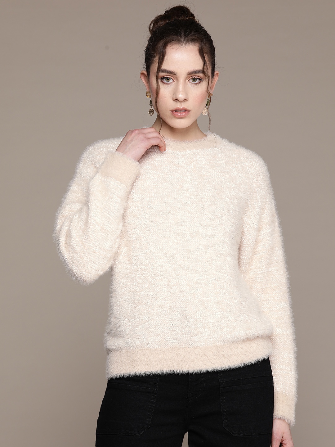 

MANGO Women Pullover with Fuzzy Detail, Cream