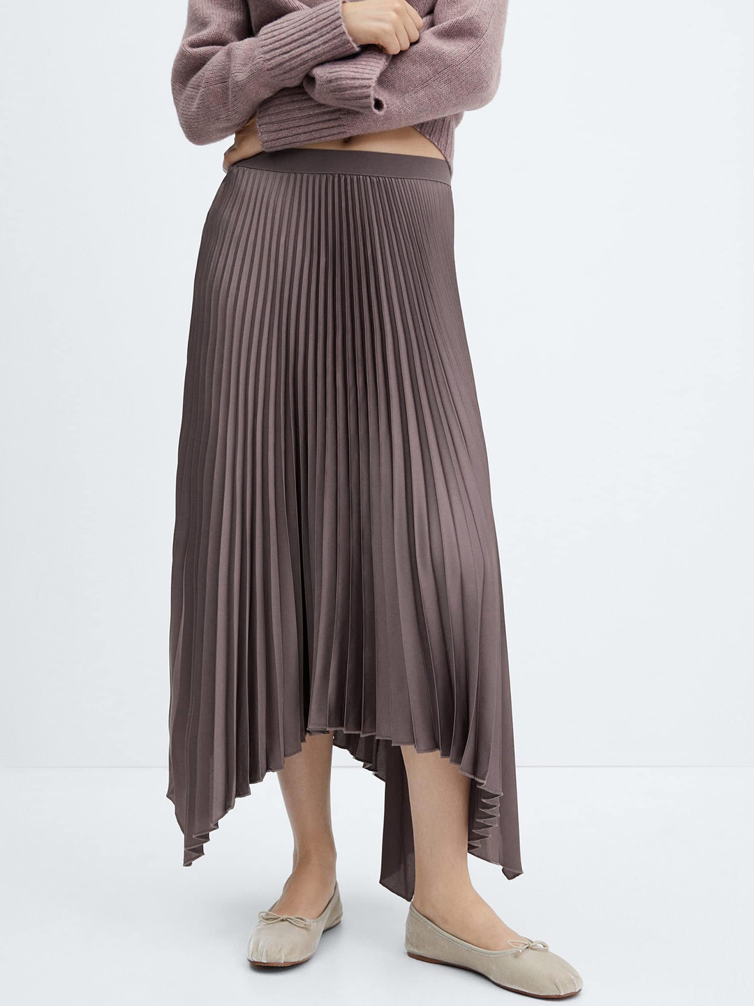 

MANGO Satin Finish Asymmetrical Hem Accordion Pleated A-line Skirt, Brown