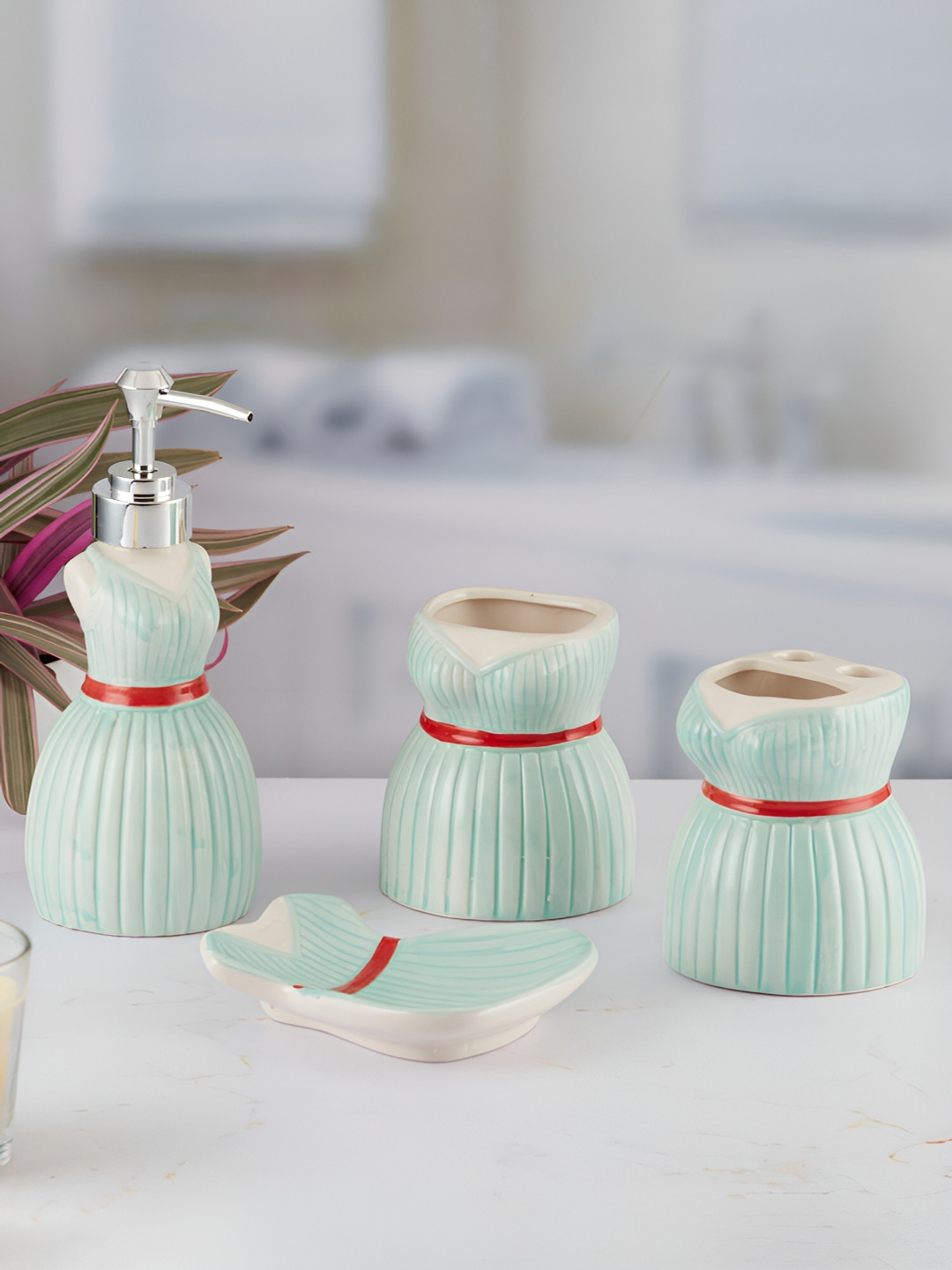 

Kookee Blue 4 Pieces Abstract Ceramic Bath Accessories Set