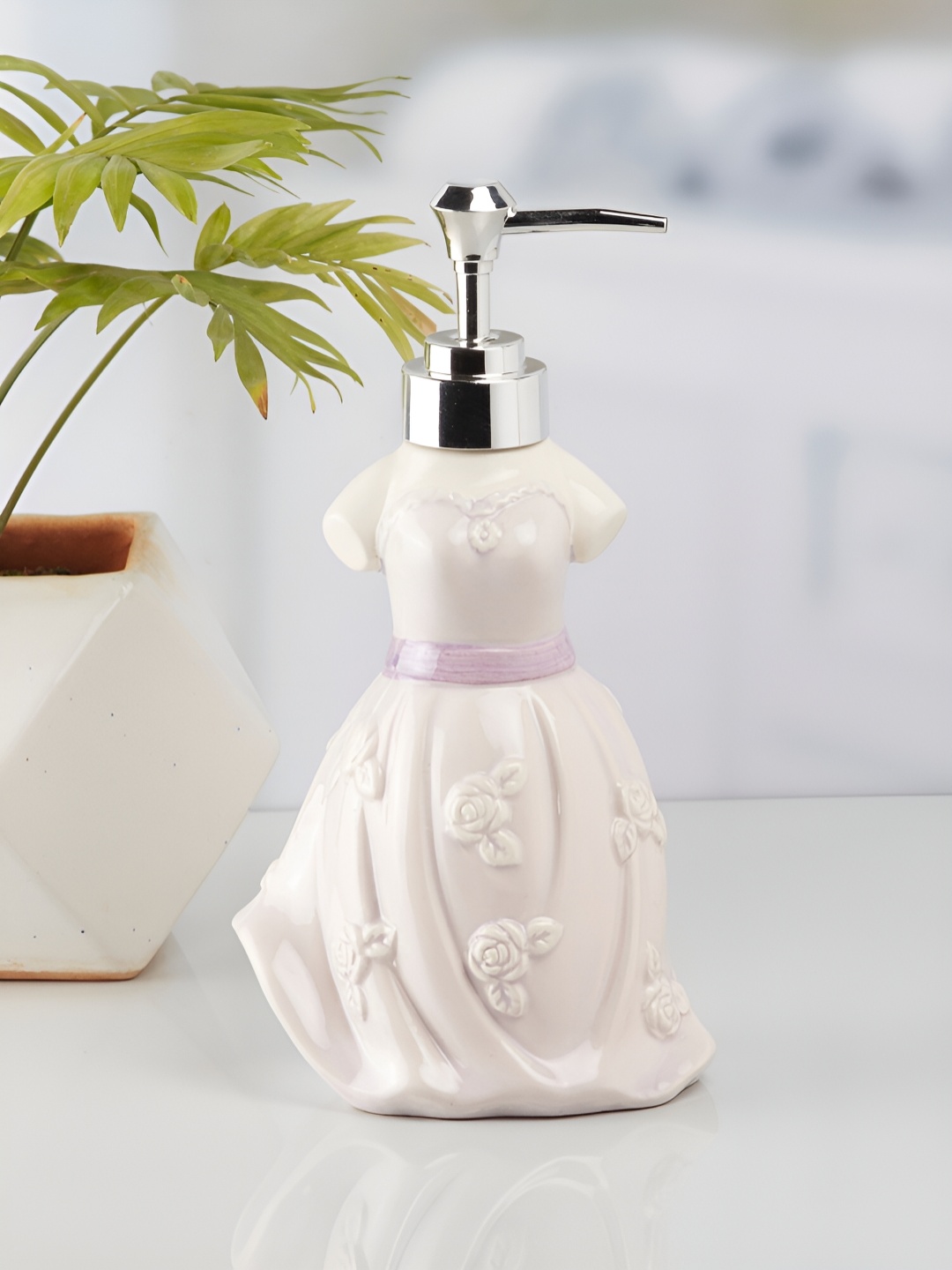 

Kookee White & Purple Abstract Shaped Ceramic Soap Dispenser