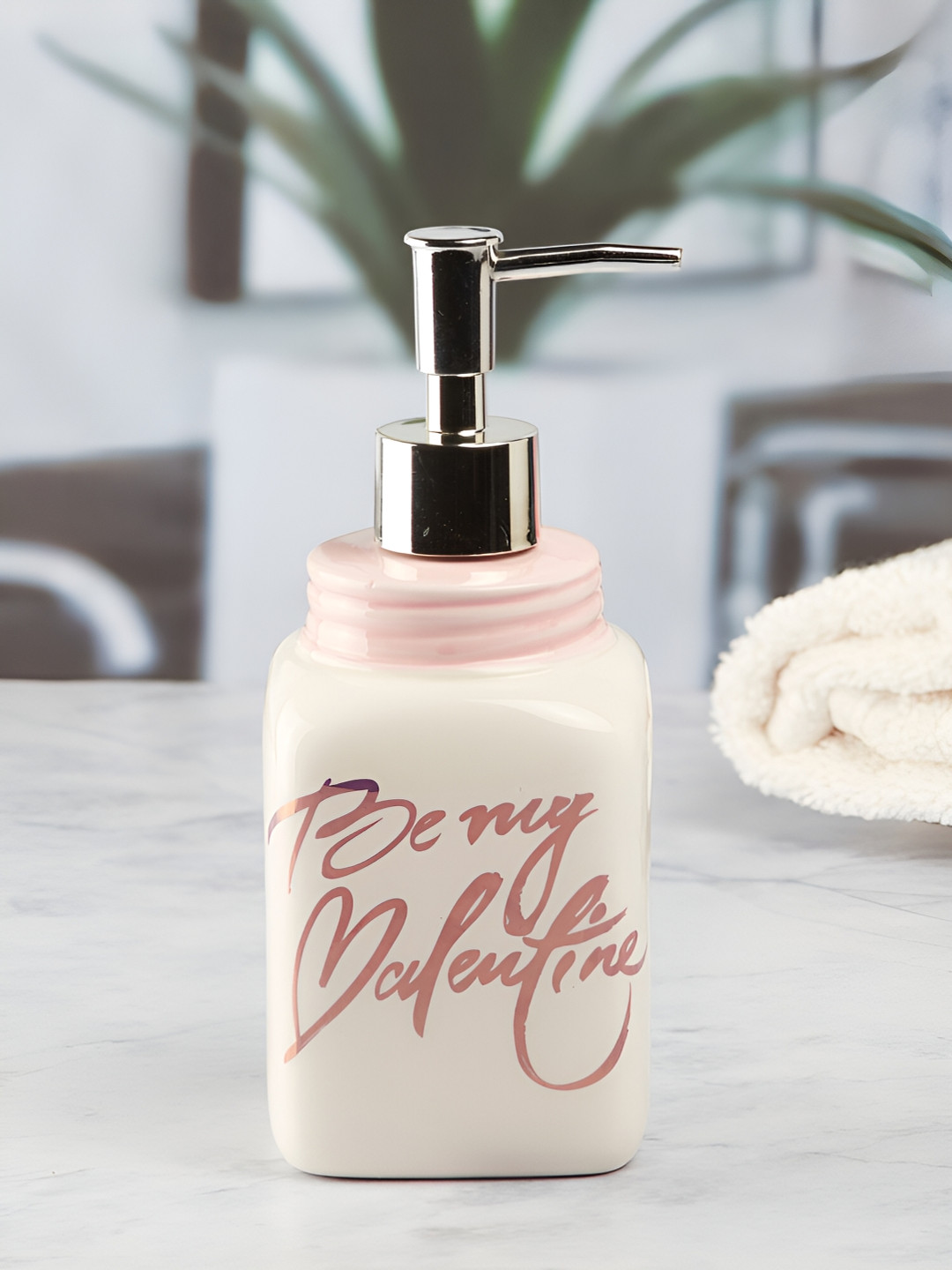 

Kookee Beige & Peach Abstract Glossy Ceramic Soap Dispenser