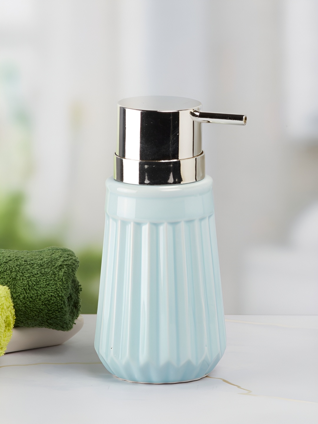 

Kookee Blue Striped Ceramic Soap Dispenser