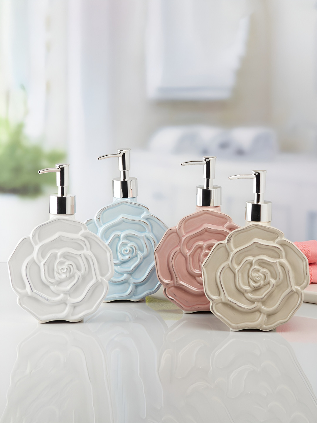 

Kookee Pink 4 piece Abstract Ceramic Soap Dispenser