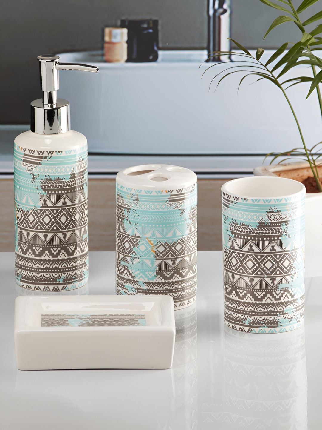 

Kookee Blue & Cream 4Pcs Geometric Ceramic Bath Accessories Set