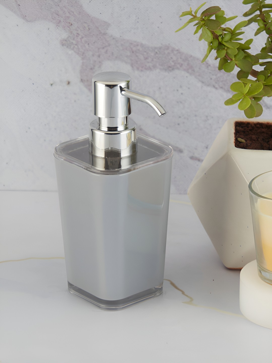 

Kookee Grey Cylinder Shaped Soap Dispenser