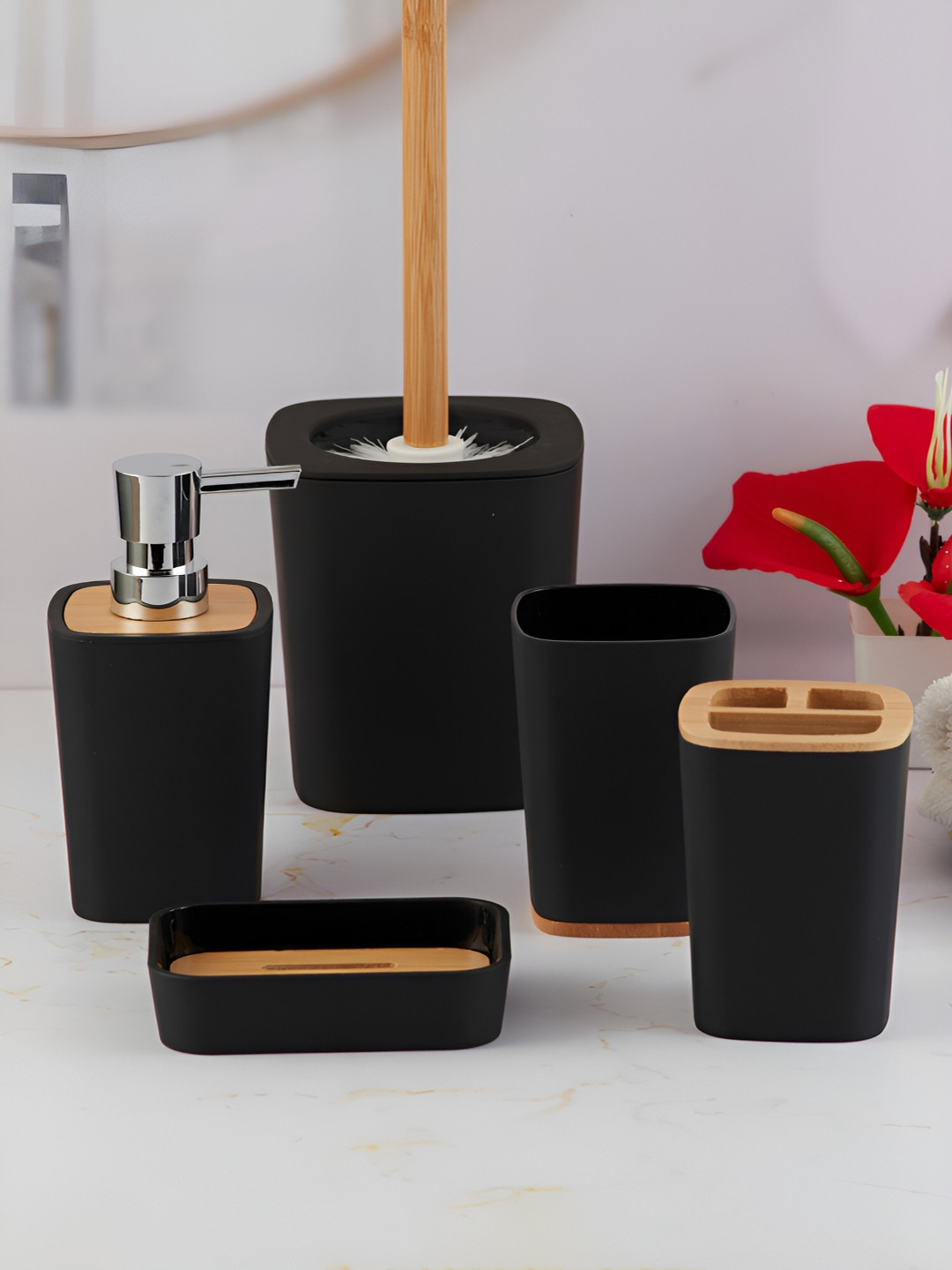 

Kookee Black & Brown 5Pcs Solid Bath Accessories Set