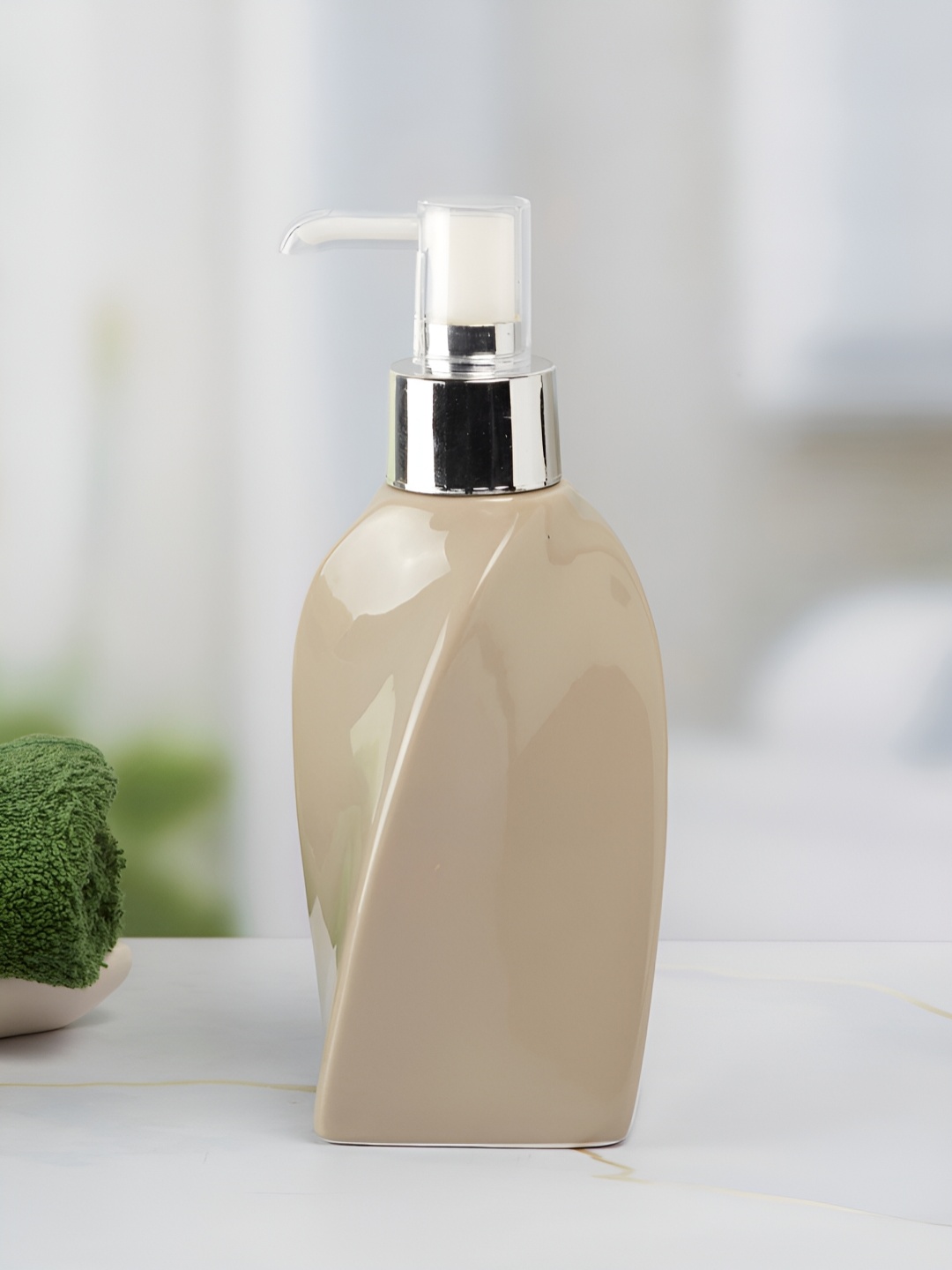 

Kookee Beige Ceramic Soap Dispenser